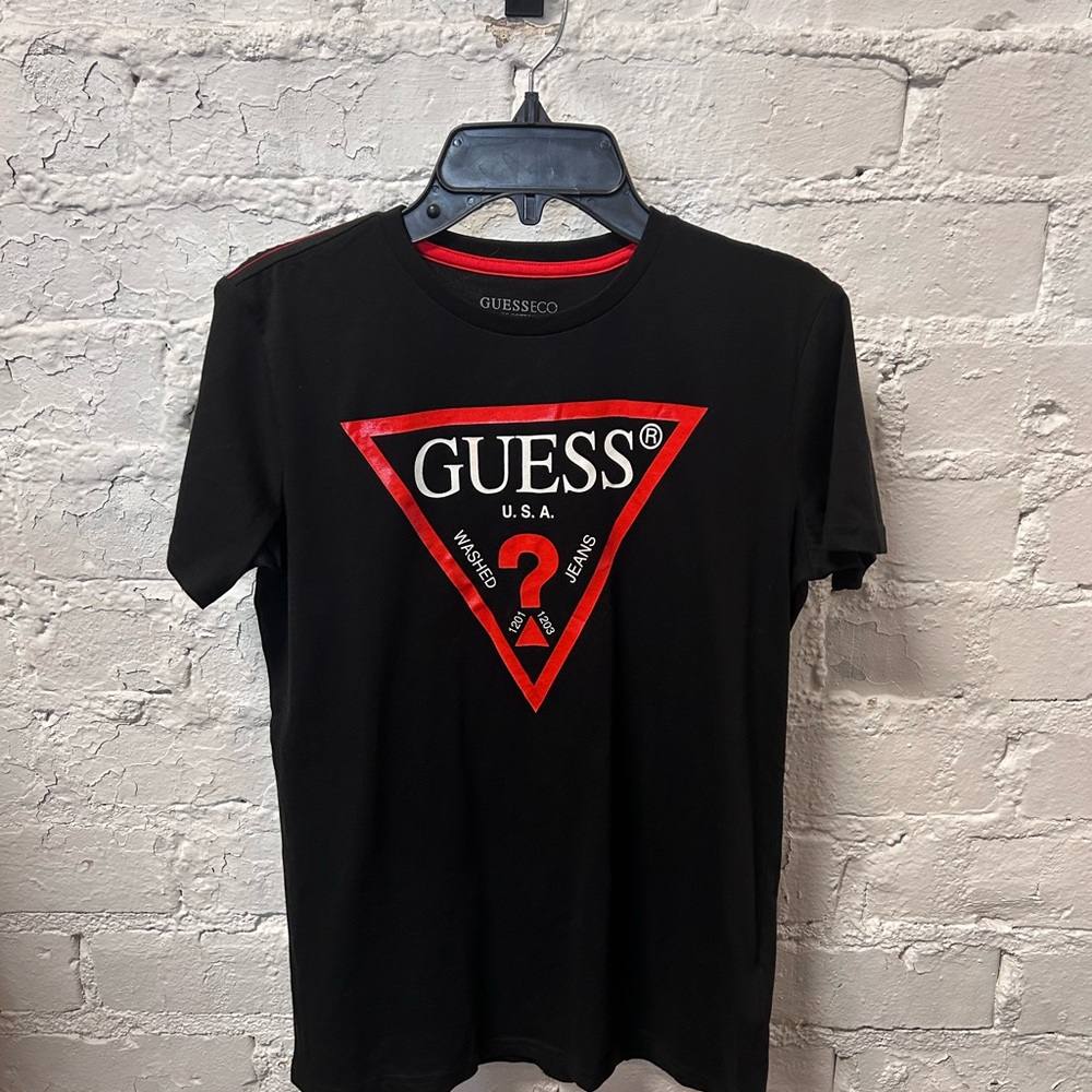 Guess Black and Red Logo Tee Short Sleeve
